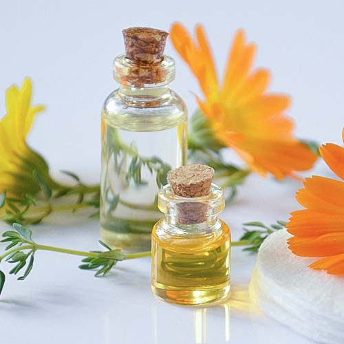 aromathérapie pot de crème composés aromatiques extraits de plantespharmacie Centrale d'Athis-Mons